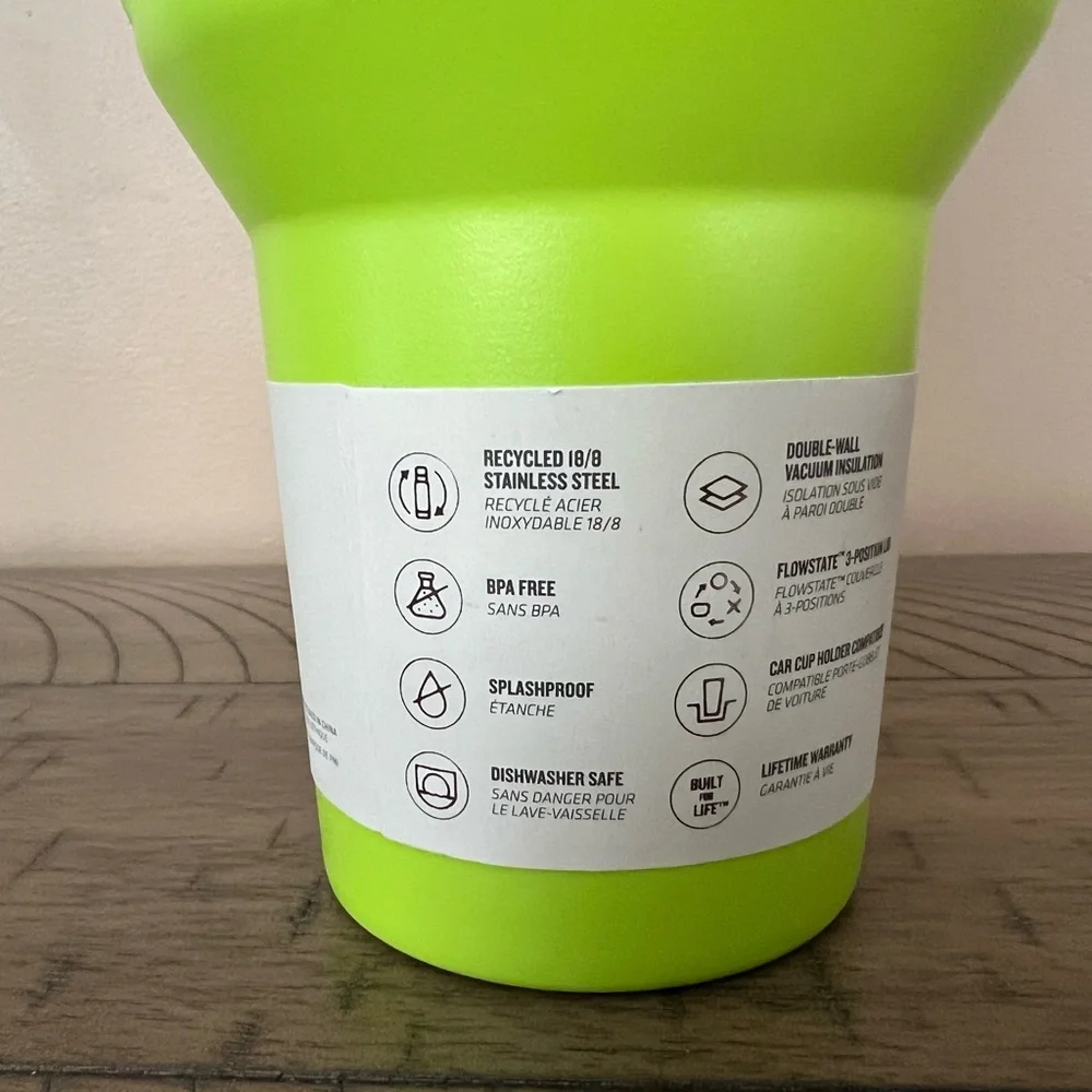 Stanley Quencher H2.0 FlowState Tumbler. 40oz Bright Lime - Picture 4 of 10